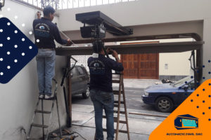 Instalación del abrepuertas o cerradura